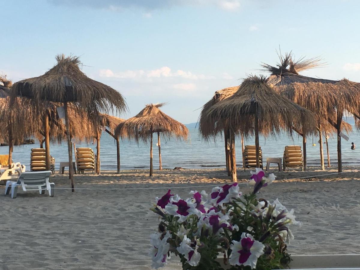포마리 Flora Beach Private 아파트 호텔 외부 사진